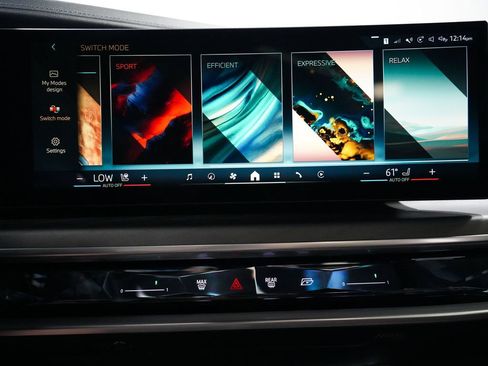 Used 2023 BMW 760i xDrive w/ Luxury Rear Seating Package AWD/4WD image 21