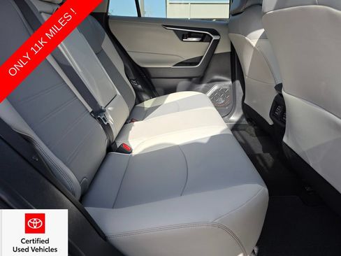 Used 2023 Toyota RAV4 XLE Premium FWD image 17