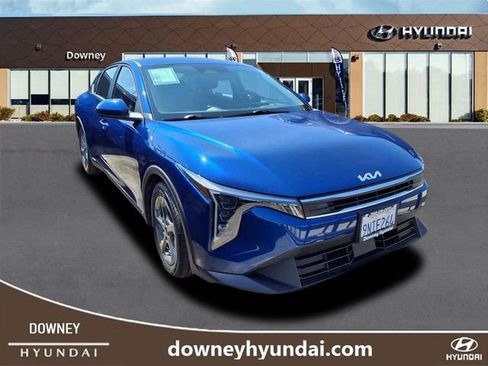 Used 2025 Kia K4 LXS image 3