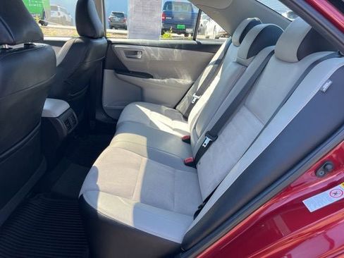 Used 2016 Toyota Camry XSE FWD image 14