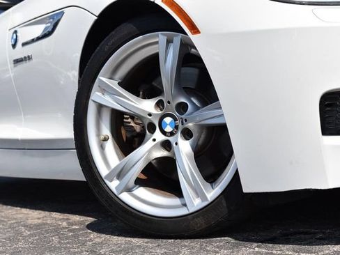 Used 2015 BMW Z4 sDrive28i RWD image 3