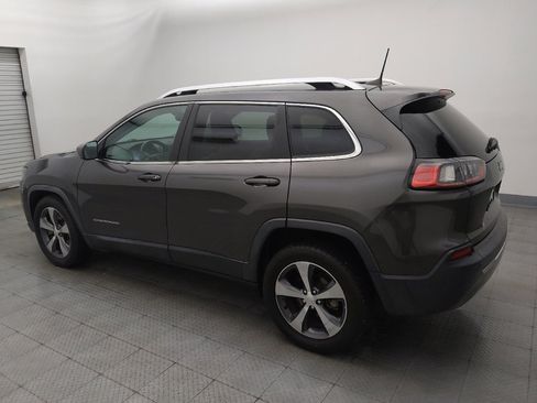 Used 2019 Jeep Cherokee Limited FWD image 3