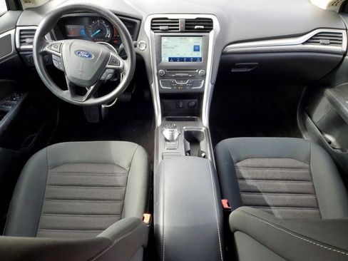 Used 2018 Ford Fusion SE w/ Fusion SE Technology Package image 7