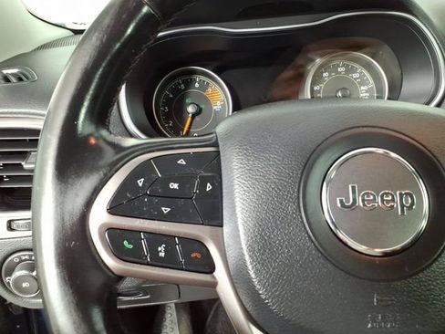 Used 2020 Jeep Cherokee Limited AWD/4WD image 15