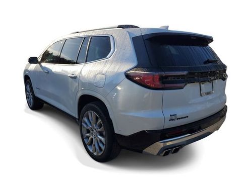 Used 2025 GMC Acadia Denali w/ Super Cruise Package FWD image 3