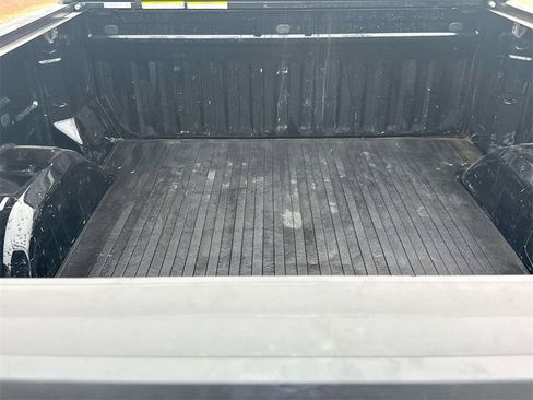 Used 2022 GMC Sierra 1500 SLE image 10