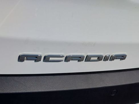 Used 2023 GMC Acadia SLE FWD image 41