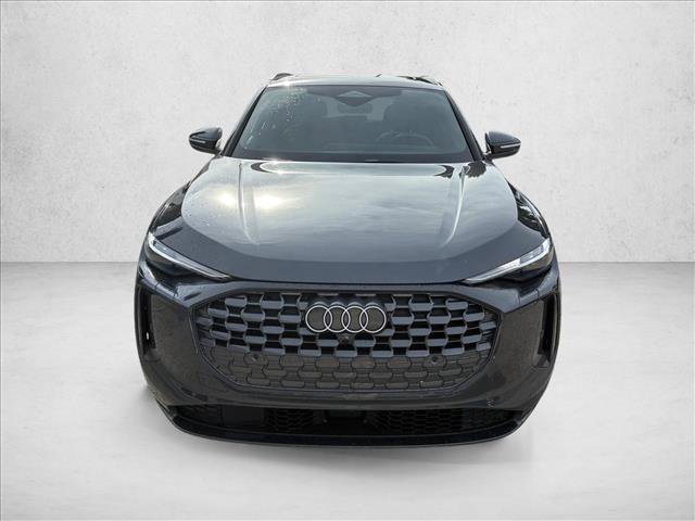 Used 2025 Audi Q5 Premium w/ Premium Plus AWD/4WD image 2