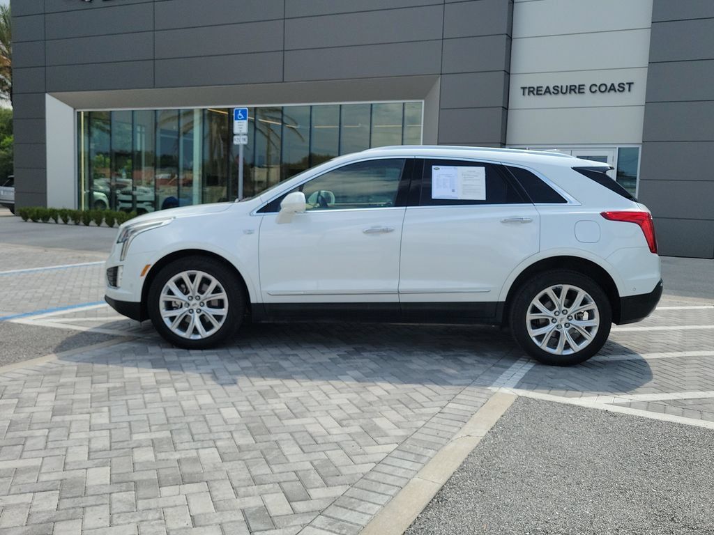 Used 2019 Cadillac XT5 Platinum AWD/4WD image 2