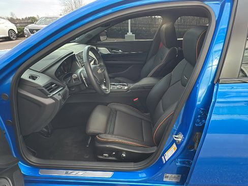 Used 2025 Cadillac CT4 V w/ LPO, ONYX Package image 12