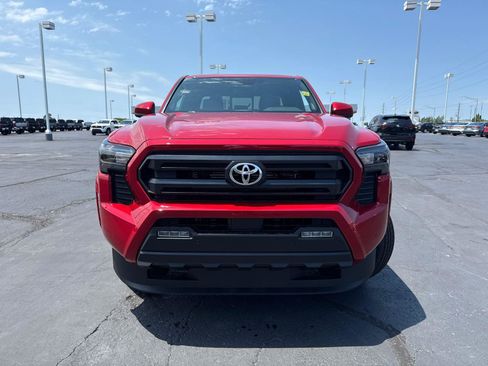 Used 2026 Toyota Tacoma SR5 AWD/4WD image 3