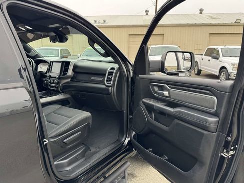 Used 2019 RAM 1500 Big Horn image 18
