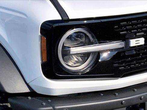 Used 2022 Ford Bronco Wildtrak AWD/4WD image 22