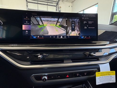 New 2026 BMW X7 xDrive40i w/ M Sport Package AWD/4WD image 29