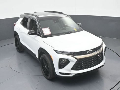 Used 2023 Chevrolet TrailBlazer RS w/ Sun and Liftgate Package image 58