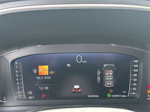 Used 2023 Honda Pilot Elite image 7