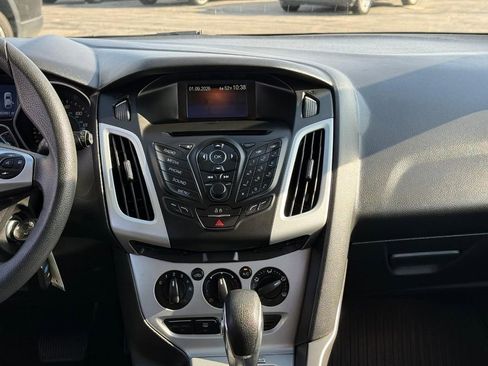 Used 2014 Ford Focus SE w/ SE Winter Package image 13