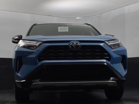 Used 2025 Toyota RAV4 XSE image 43