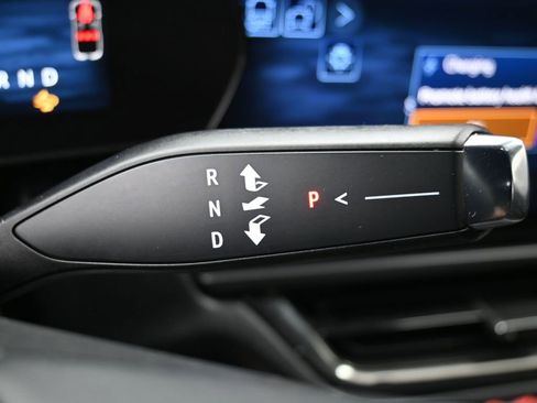 Used 2024 Chevrolet Equinox EV RS image 22