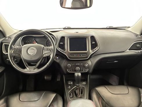 Used 2021 Jeep Cherokee Trailhawk AWD/4WD image 20