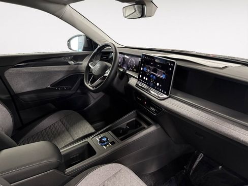 New 2026 Volkswagen Tiguan S FWD image 9