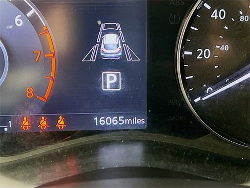 Used 2024 Nissan Kicks SR w/ SR Premium Package image 15