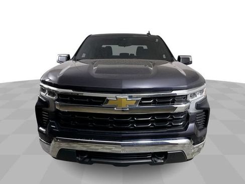 Used 2023 Chevrolet Silverado 1500 LT AWD/4WD image 3