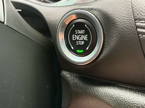 Used 2023 Buick Encore GX Essence w/ Experience Buick Package FWD image 24