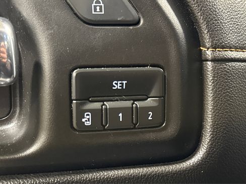 Used 2022 GMC Sierra 1500 AT4 w/ AT4 Premium Package image 17