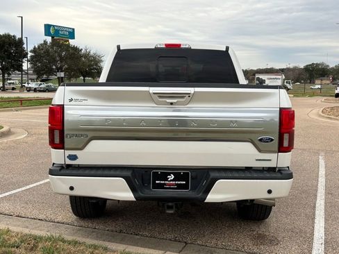 Used 2018 Ford F150 Platinum w/ Equipment Group 701A Luxury image 7