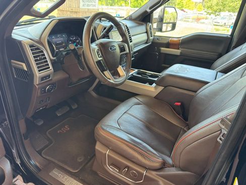 Used 2017 Ford F250 King Ranch w/ King Ranch Ultimate Package AWD/4WD image 14