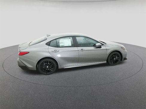 New 2026 Toyota Camry SE image 8