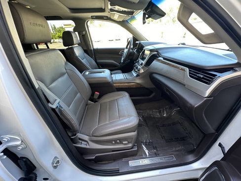 Used 2016 GMC Yukon Denali w/ Enhanced Security Package AWD/4WD image 19