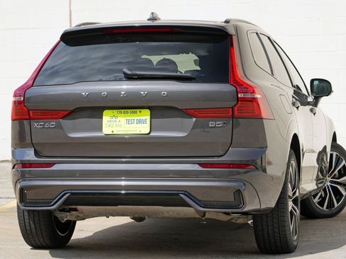 Used 2025 Volvo XC60 B5 Plus w/ Climate Package AWD/4WD image 5