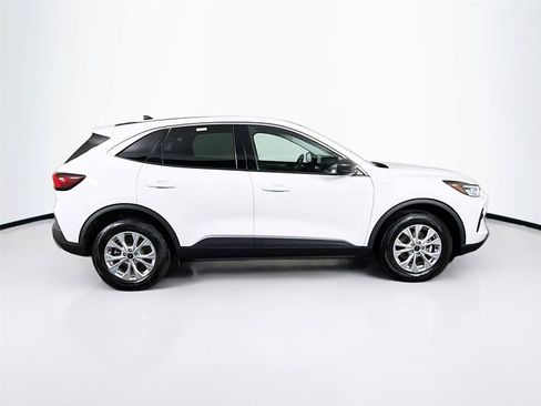 Used 2023 Ford Escape Active AWD/4WD image 12