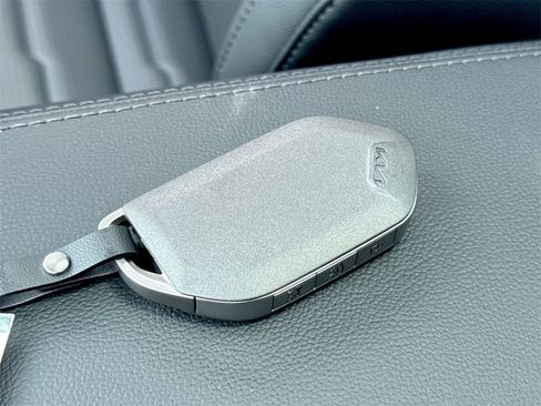 New 2026 Kia Sportage SX image 31