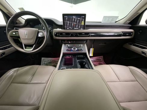 Used 2020 Lincoln Aviator Reserve w/ Equipment Group 201A image 17