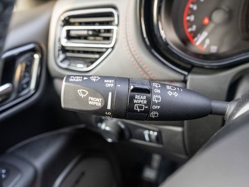 Used 2025 Dodge Durango R/T AWD/4WD image 28