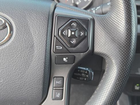 Used 2019 Toyota Tacoma TRD Off-Road w/ Technology Package RWD image 18