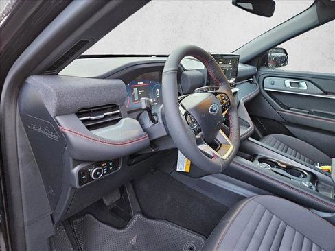 New 2026 Ford Explorer ST-Line image 3