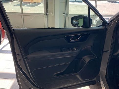 Used 2025 Subaru Forester Limited w/ Protection Package (1PH) image 7