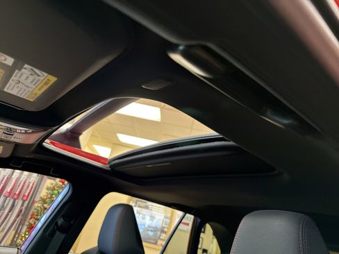 Used 2024 Toyota RAV4 SE w/ Weather & Moonroof Package image 7