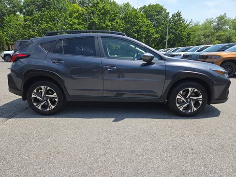 Used 2025 Subaru Crosstrek 2.5i Premium AWD/4WD image 3