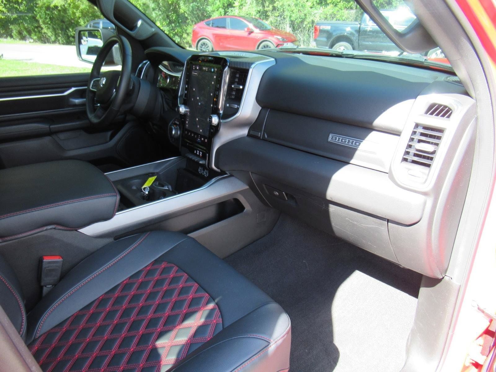Used 2025 RAM 1500 Big Horn AWD/4WD image 11