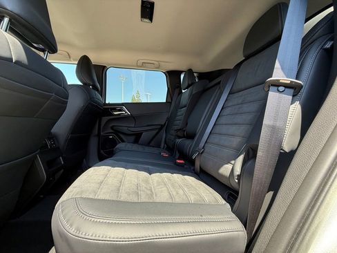 New 2026 Mitsubishi Outlander SE AWD/4WD image 37