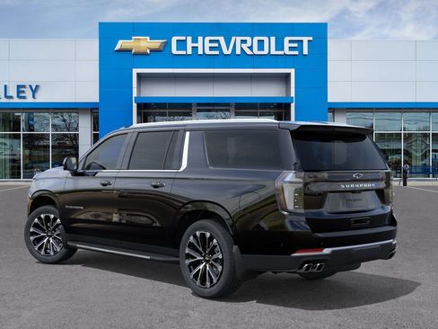 New 2025 Chevrolet Suburban High Country image 3