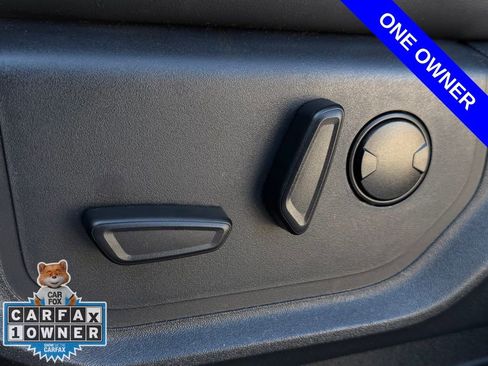 Used 2024 Ford Expedition XLT image 7