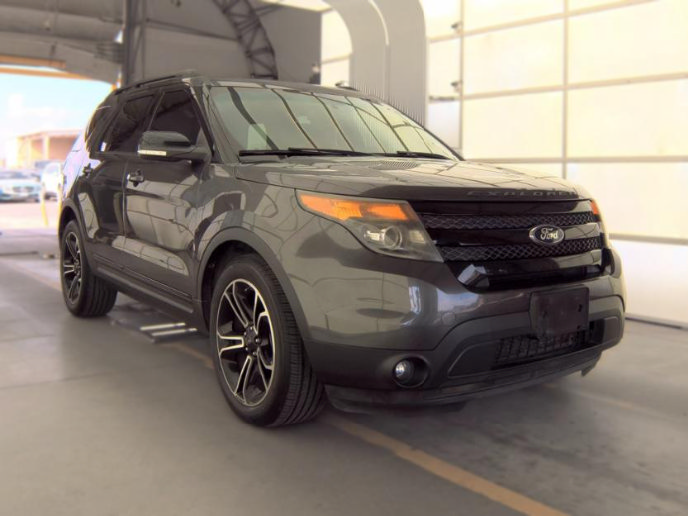 Used 2015 Ford Explorer Sport w/ Equipment Group 401A AWD/4WD image 2
