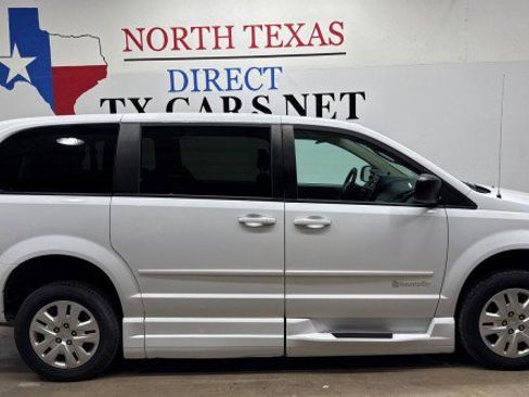 Used 2016 Dodge Grand Caravan SE w/ Quick Order Package 29E SE image 6