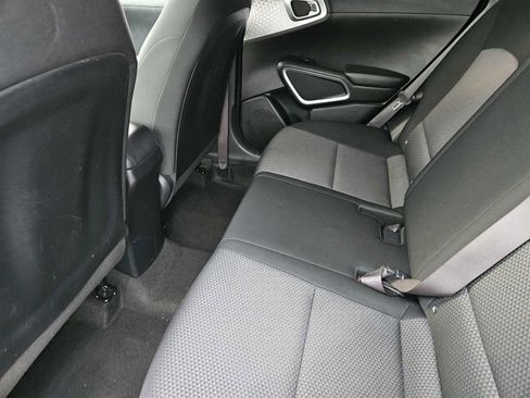 Used 2020 Kia Soul LX image 26